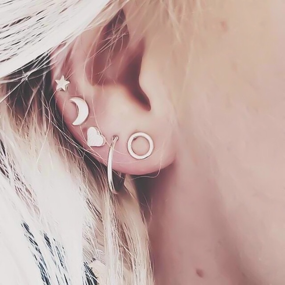 Minimalist 925 Sterling Silver Open Circle Stud Earrings Tiny or Small Sized - Picture 6 of 8